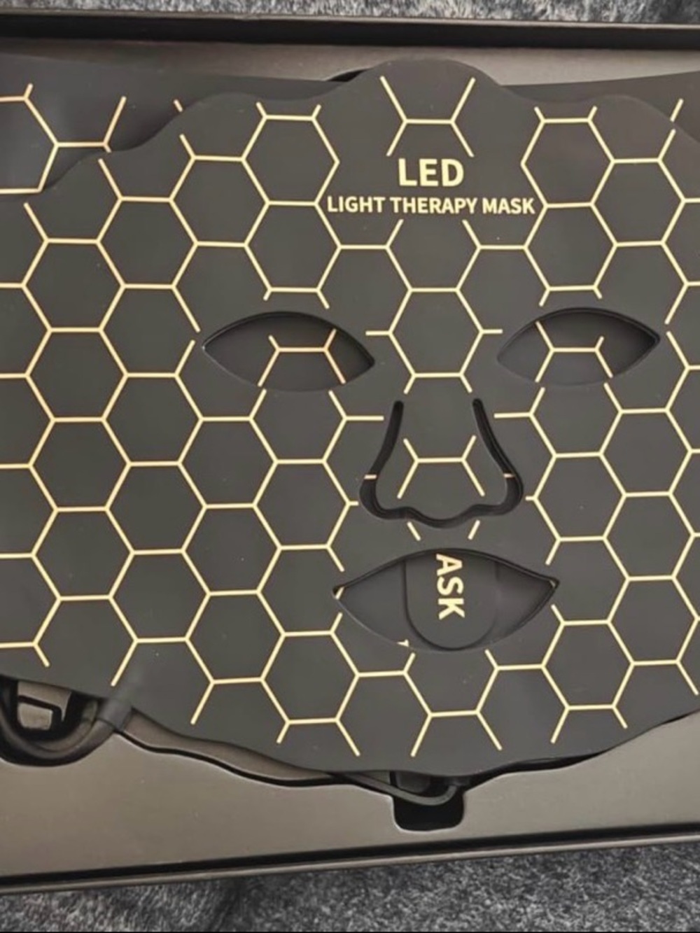 LED Light Therapy Mask - Black & Gold